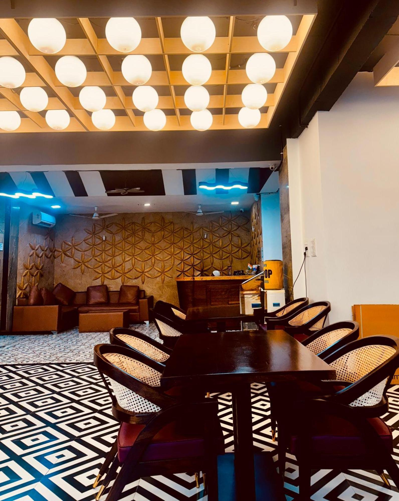 Hotel La Riviera 3*