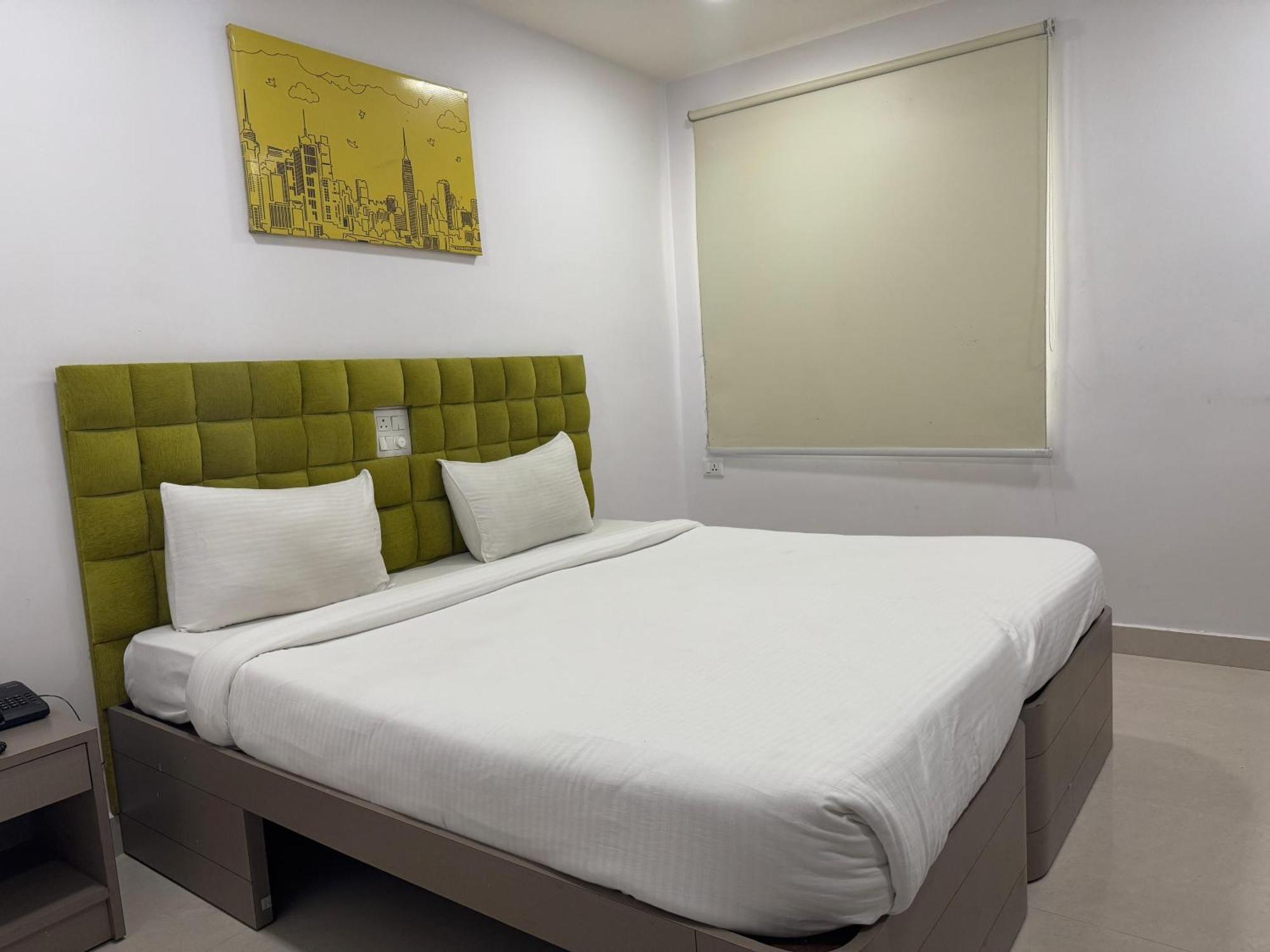 Hotel La Riviera Hyderabad